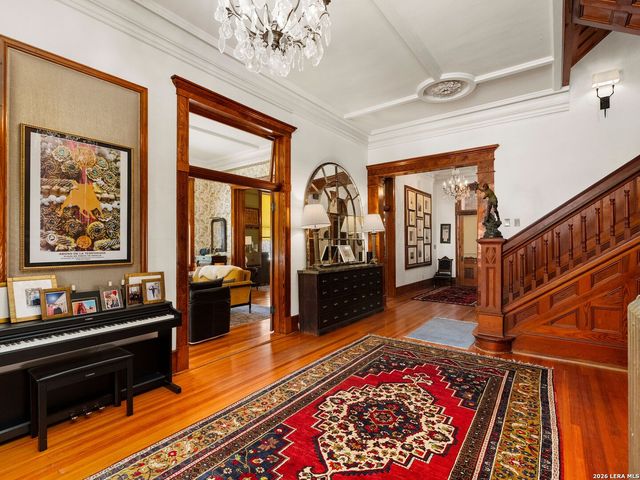 372 Magazine Ave, New Braunfels, TX 78130