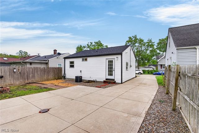 11818 Kirton Avenue, Cleveland, OH 44135