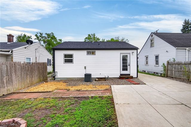 11818 Kirton Avenue, Cleveland, OH 44135