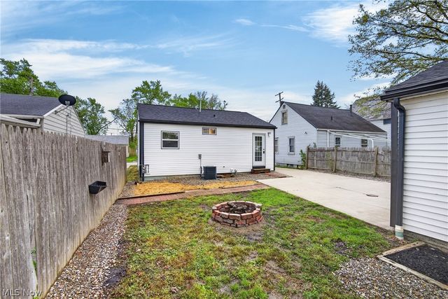 11818 Kirton Avenue, Cleveland, OH 44135