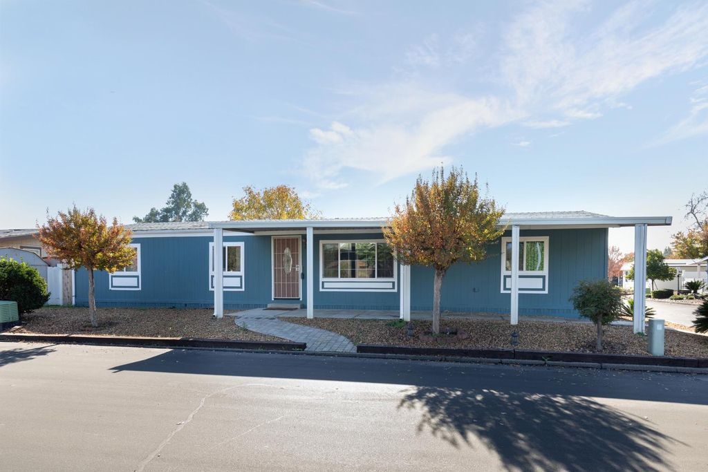 Image 1 of property listing at 8701 Highway 41 # 37, Fresno, CA 93720