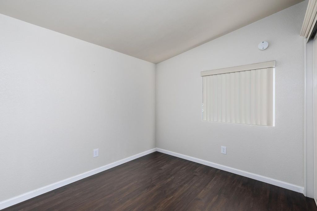 Image 29 of property listing at 8701 Highway 41 # 37, Fresno, CA 93720