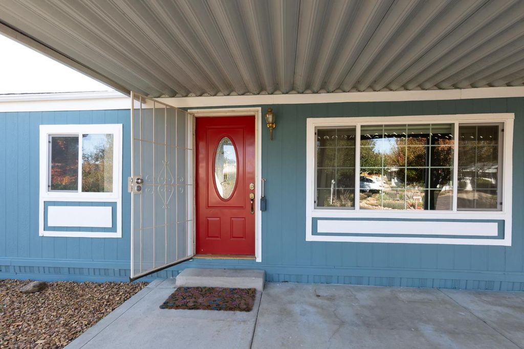 Image 3 of property listing at 8701 Highway 41 # 37, Fresno, CA 93720