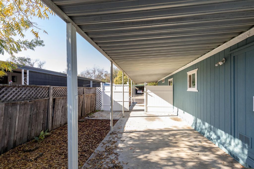 Image 31 of property listing at 8701 Highway 41 # 37, Fresno, CA 93720