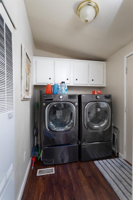 Image 36 of property listing at 8701 Highway 41 # 37, Fresno, CA 93720