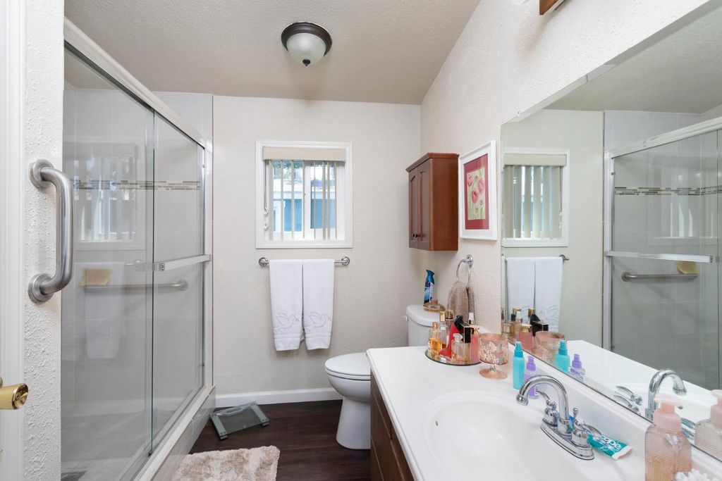 Image 43 of property listing at 8701 Highway 41 # 37, Fresno, CA 93720