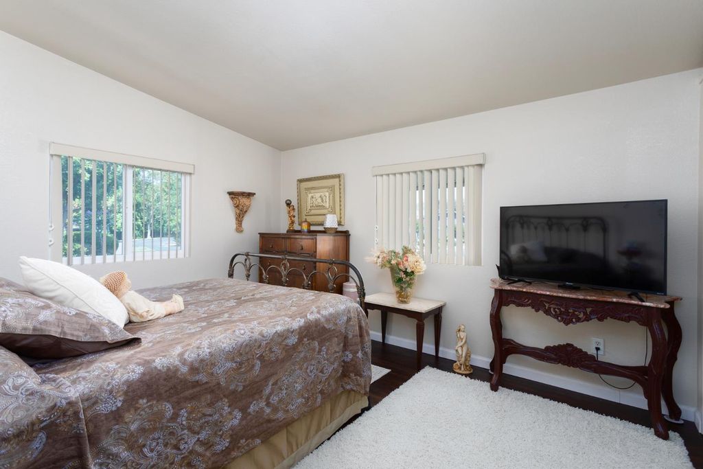 Image 46 of property listing at 8701 Highway 41 # 37, Fresno, CA 93720
