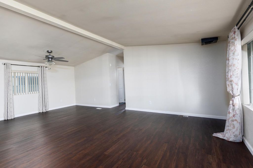 Image 5 of property listing at 8701 Highway 41 # 37, Fresno, CA 93720