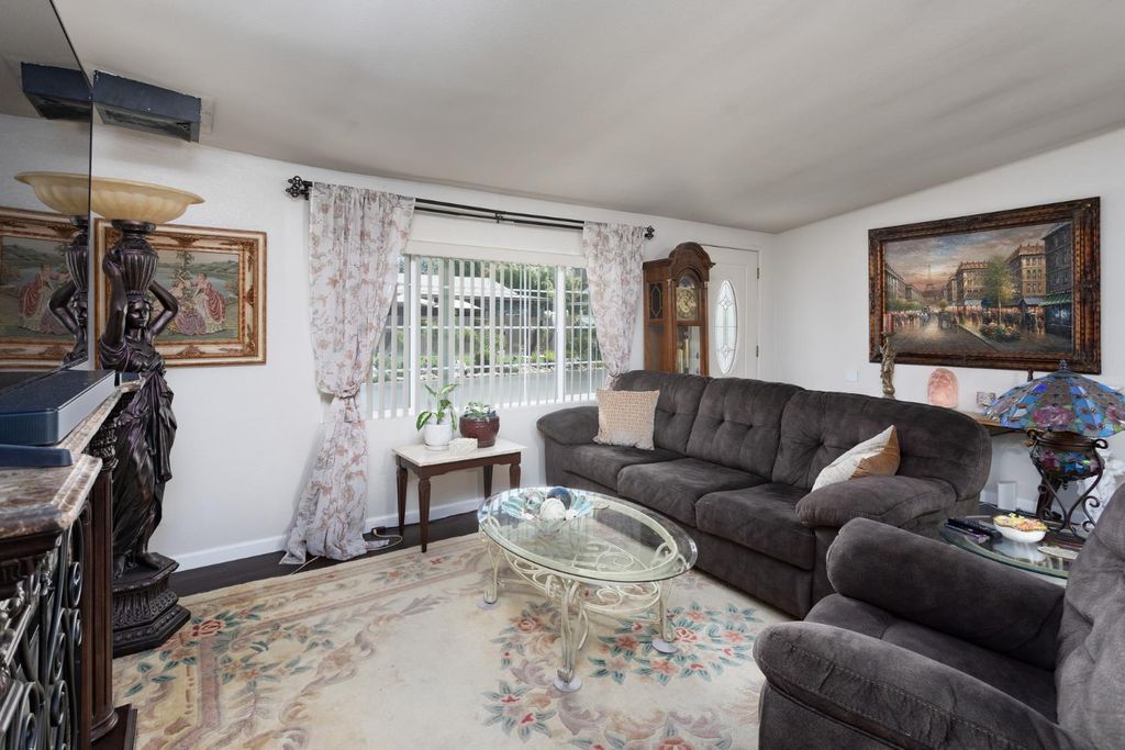 Image 7 of property listing at 8701 Highway 41 # 37, Fresno, CA 93720