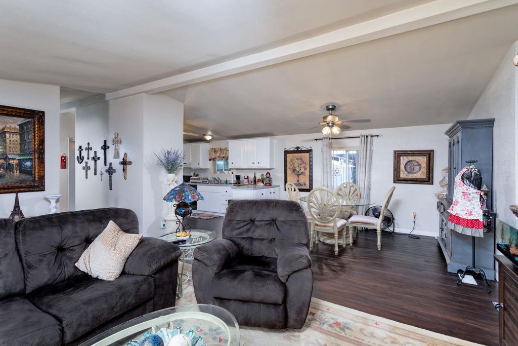 Image 8 of property listing at 8701 Highway 41 # 37, Fresno, CA 93720