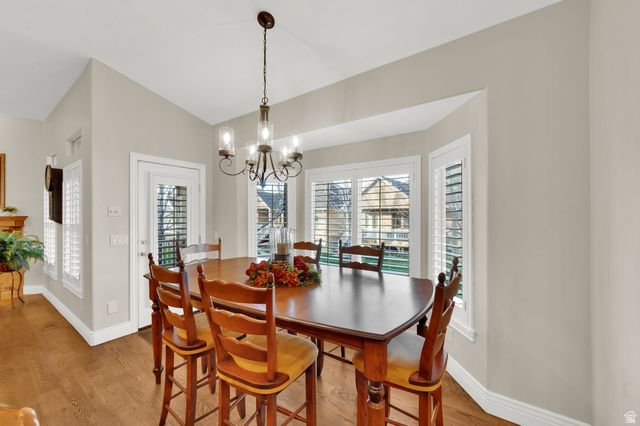 96 VILLAGE SQUARE RD, Centerville, UT 84014