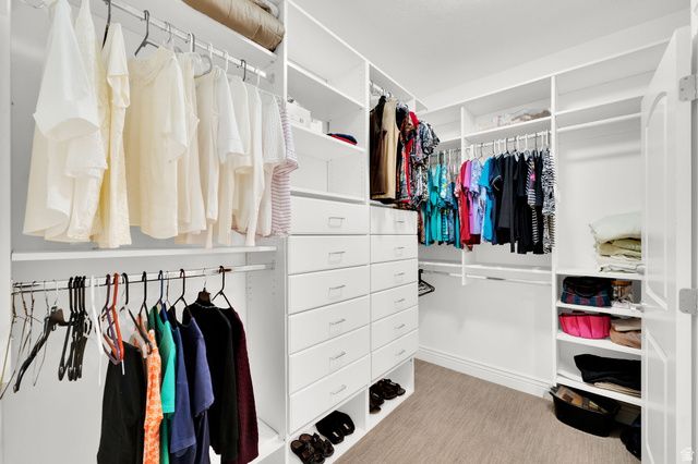 96 VILLAGE SQUARE RD, Centerville, UT 84014