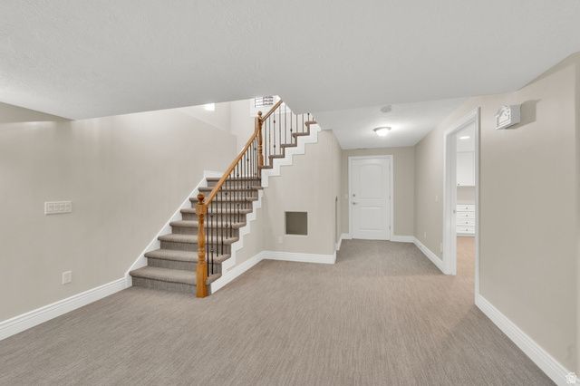 96 VILLAGE SQUARE RD, Centerville, UT 84014