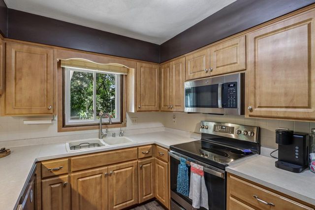 6968 Heron Way, Deforest, WI 53532
