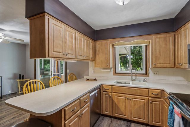 6968 Heron Way, Deforest, WI 53532