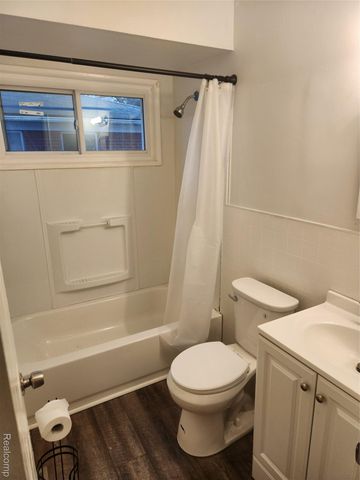 26176 Andover Street, Inkster, MI 48141