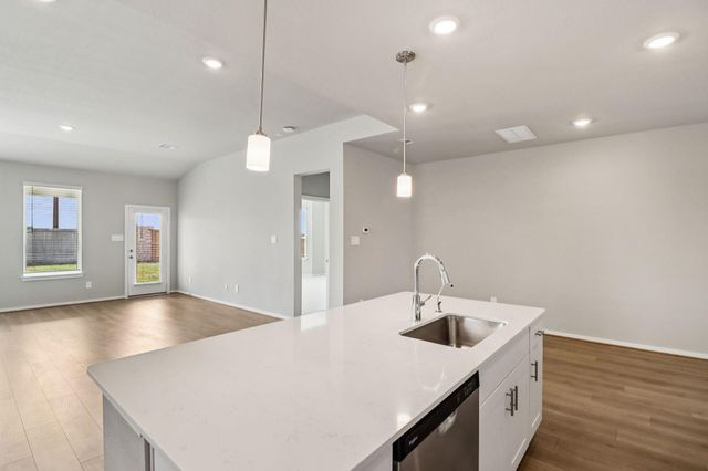 5124 Redbud Valley Drive, Pearland, TX 77584