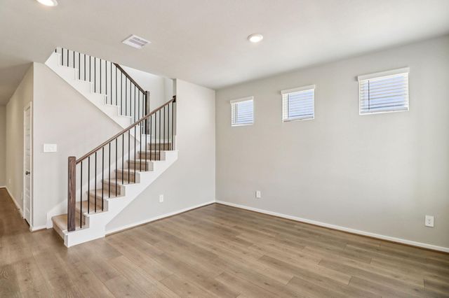 5124 Redbud Valley Drive, Pearland, TX 77584