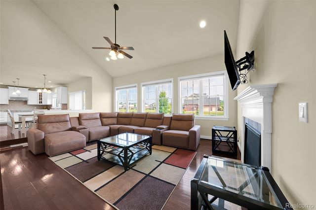 50584 Telluride, Canton Charter Township, MI 48187