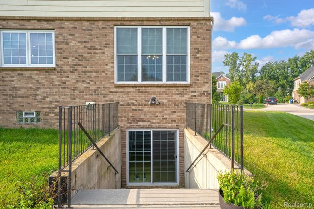 50584 Telluride, Canton Charter Township, MI 48187