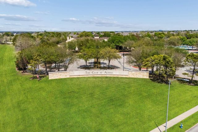 18310 Handyside Drive, Richmond, TX 77407