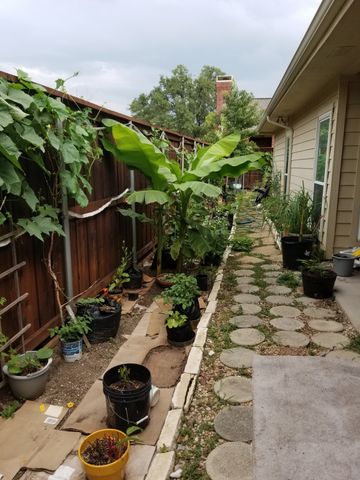 800 Santa Fe Trail, Irving, TX 75063