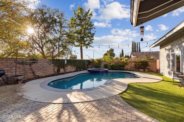 3348 Holloway Street, Newbury Park, CA 91320