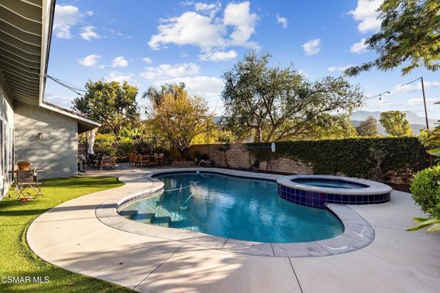 3348 Holloway Street, Newbury Park, CA 91320