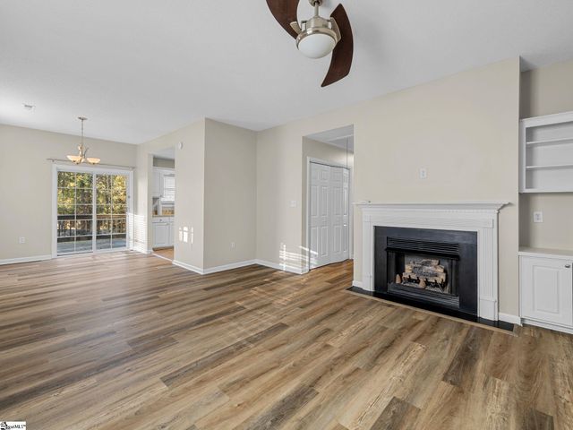 318 Sunridge Drive, Spartanburg, SC 29302