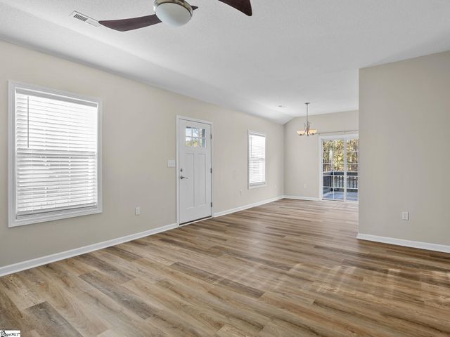 318 Sunridge Drive, Spartanburg, SC 29302