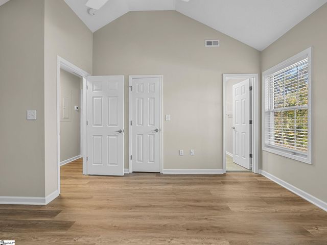 318 Sunridge Drive, Spartanburg, SC 29302