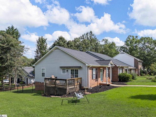 318 Sunridge Drive, Spartanburg, SC 29302