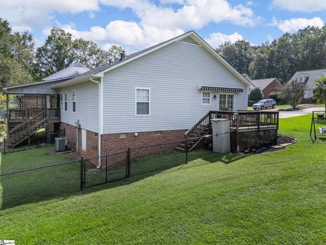 318 Sunridge Drive, Spartanburg, SC 29302