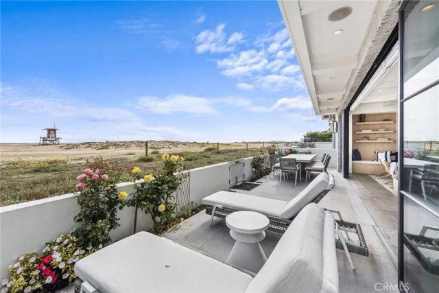2148 E Oceanfront, Newport Beach, CA 92661