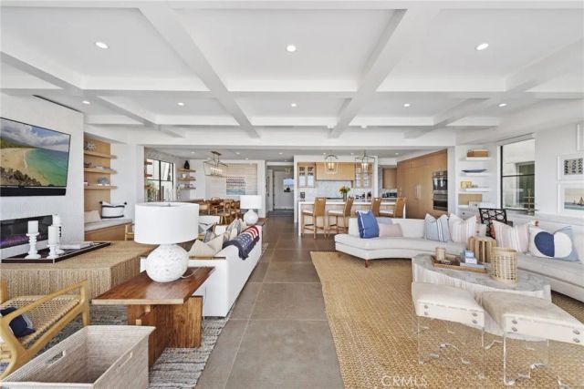 2148 E Oceanfront, Newport Beach, CA 92661