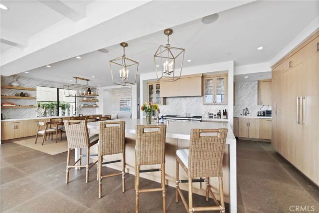 2148 E Oceanfront, Newport Beach, CA 92661