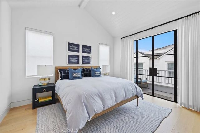 2148 E Oceanfront, Newport Beach, CA 92661