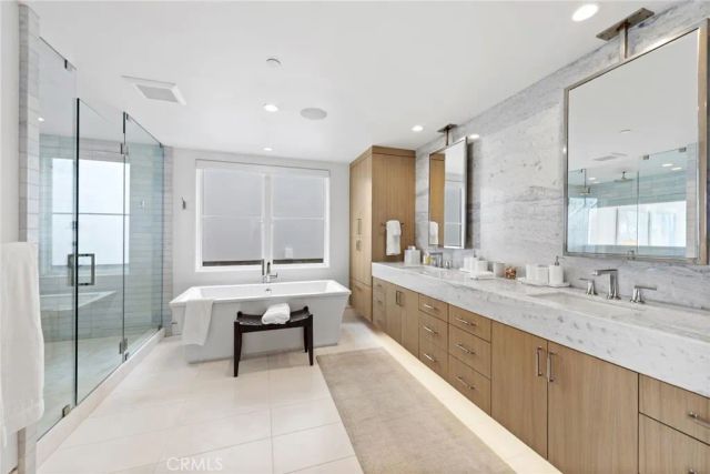 2148 E Oceanfront, Newport Beach, CA 92661