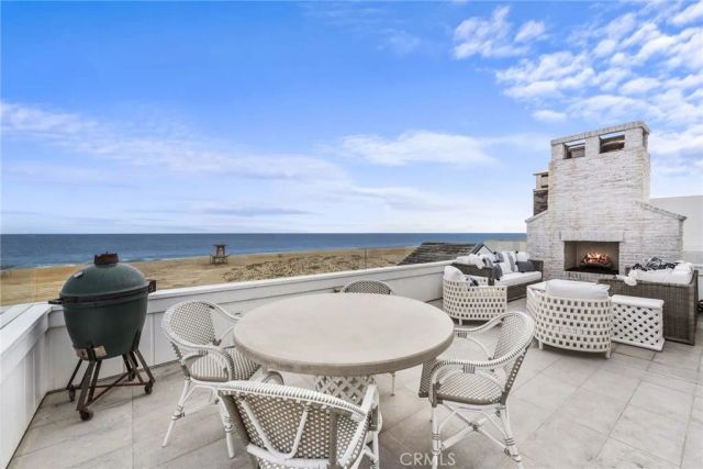 2148 E Oceanfront, Newport Beach, CA 92661