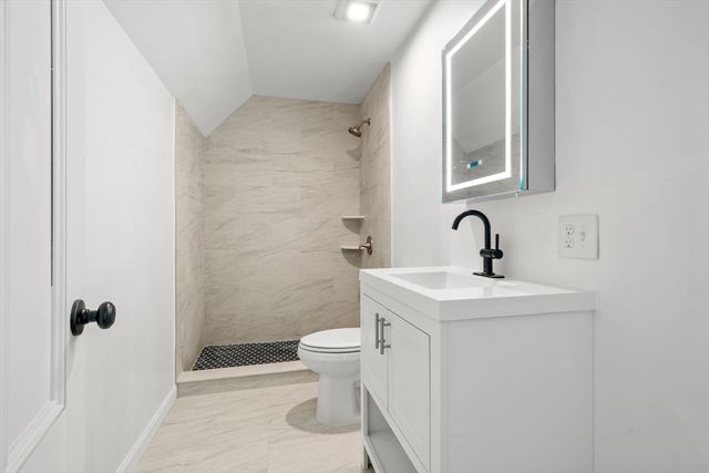 166 Elliot St 2, Newton, MA 02464