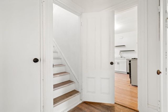 166 Elliot St 2, Newton, MA 02464