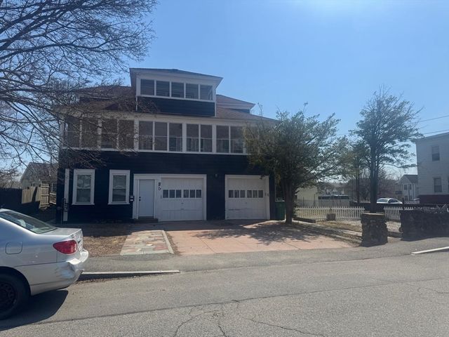 85 Seneca Street, Lowell, MA 01852