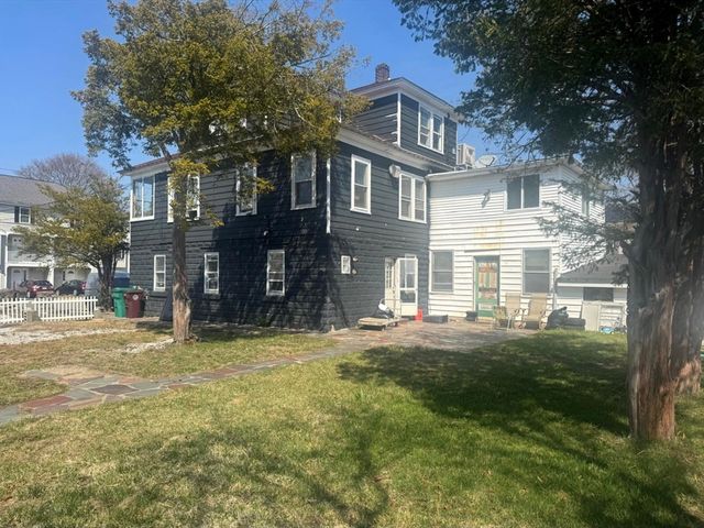 85 Seneca Street, Lowell, MA 01852