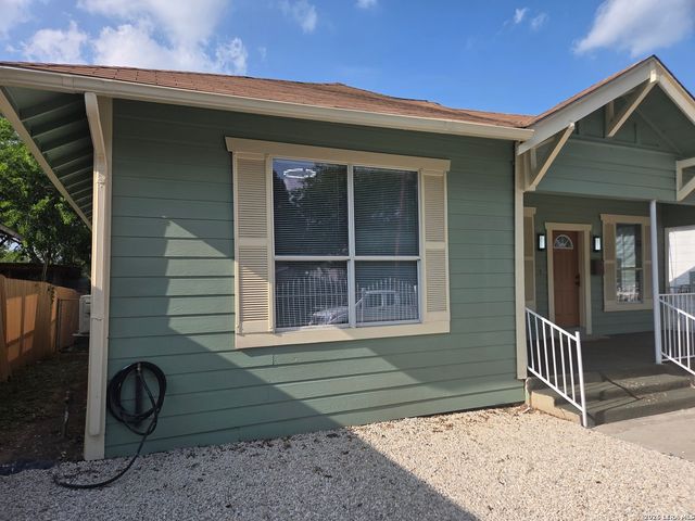 219 Princeton, San Antonio, TX 78201