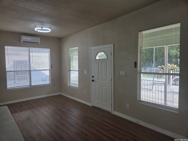 219 Princeton, San Antonio, TX 78201