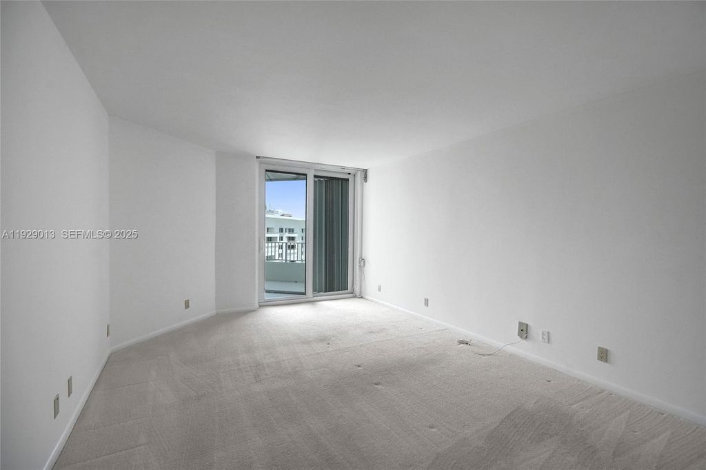 Image 15 of property listing at 550 S Ocean Blvd Ph-05, Boca Raton, FL 33432