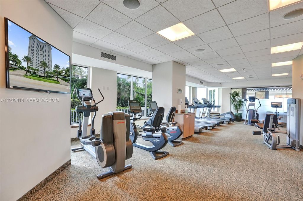 Image 22 of property listing at 550 S Ocean Blvd Ph-05, Boca Raton, FL 33432