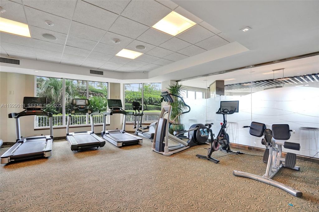 Image 23 of property listing at 550 S Ocean Blvd Ph-05, Boca Raton, FL 33432