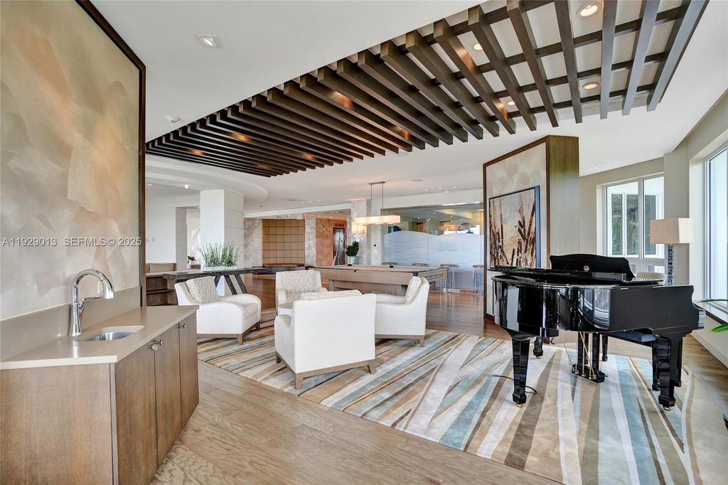 Image 27 of property listing at 550 S Ocean Blvd Ph-05, Boca Raton, FL 33432