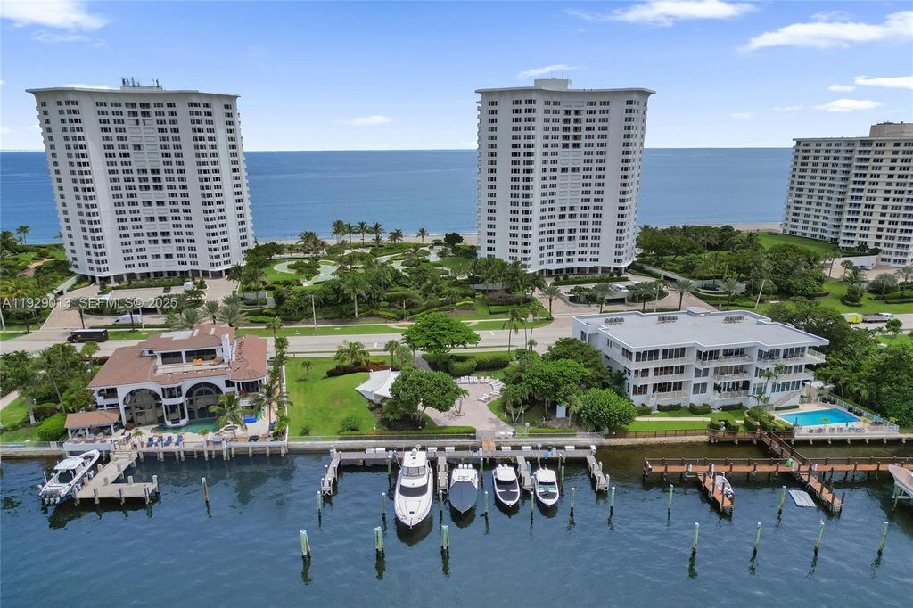 Image 39 of property listing at 550 S Ocean Blvd Ph-05, Boca Raton, FL 33432